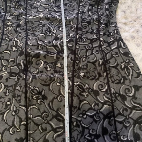 Beautiful Bodice - Picture 8 of 9